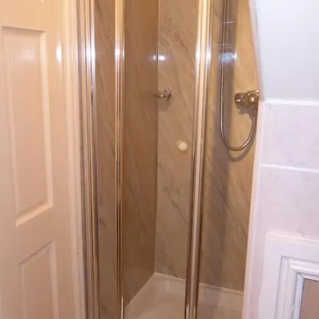 Rosegarth רייבנגלאס